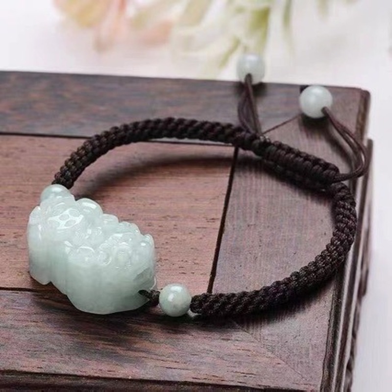 Natural Jadeite A-grade Pixiu  - Bracelets recension och pris