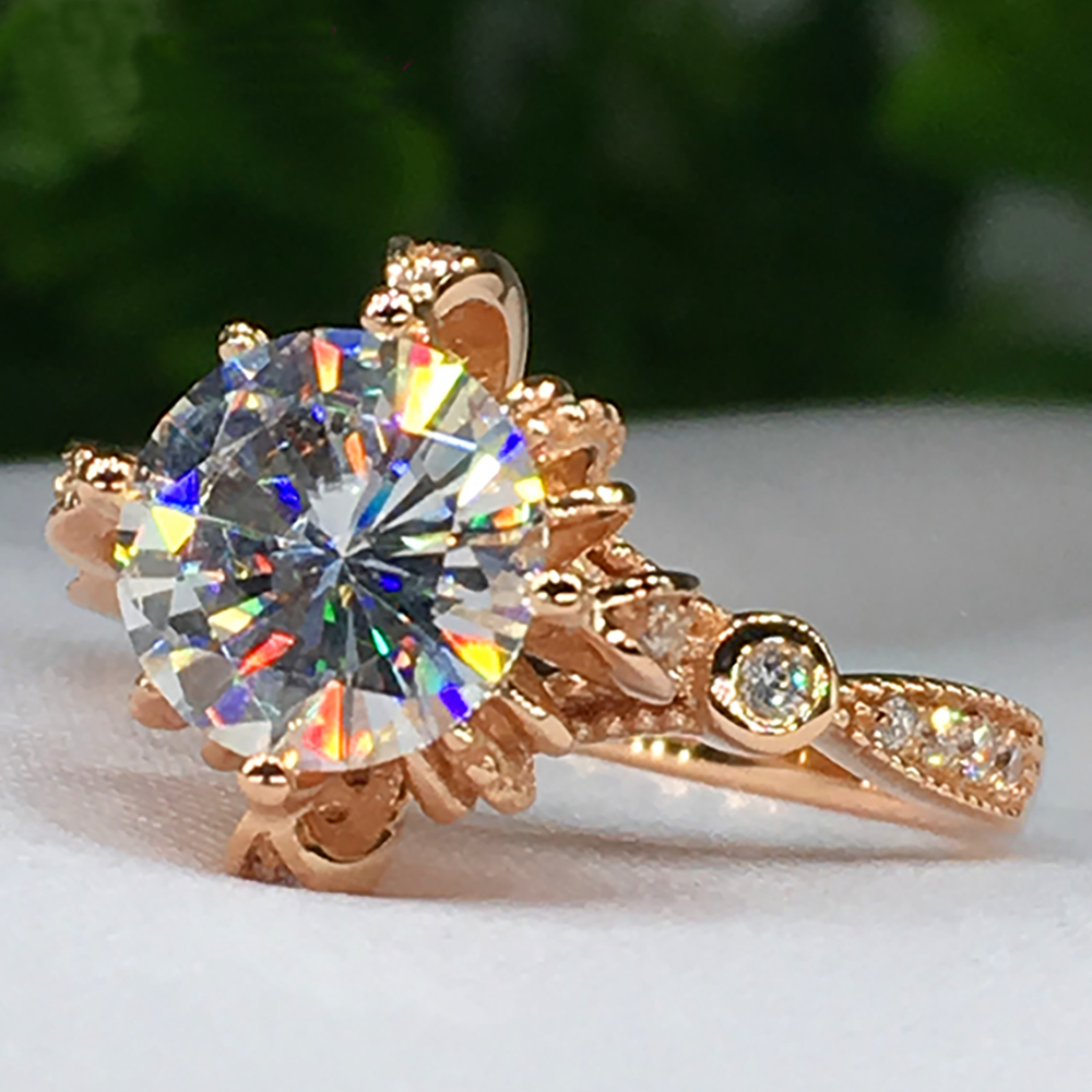 Custom Solid 18K Au750 Yellow  - Moissanite Engagement Ring 1 Carat recension och pris