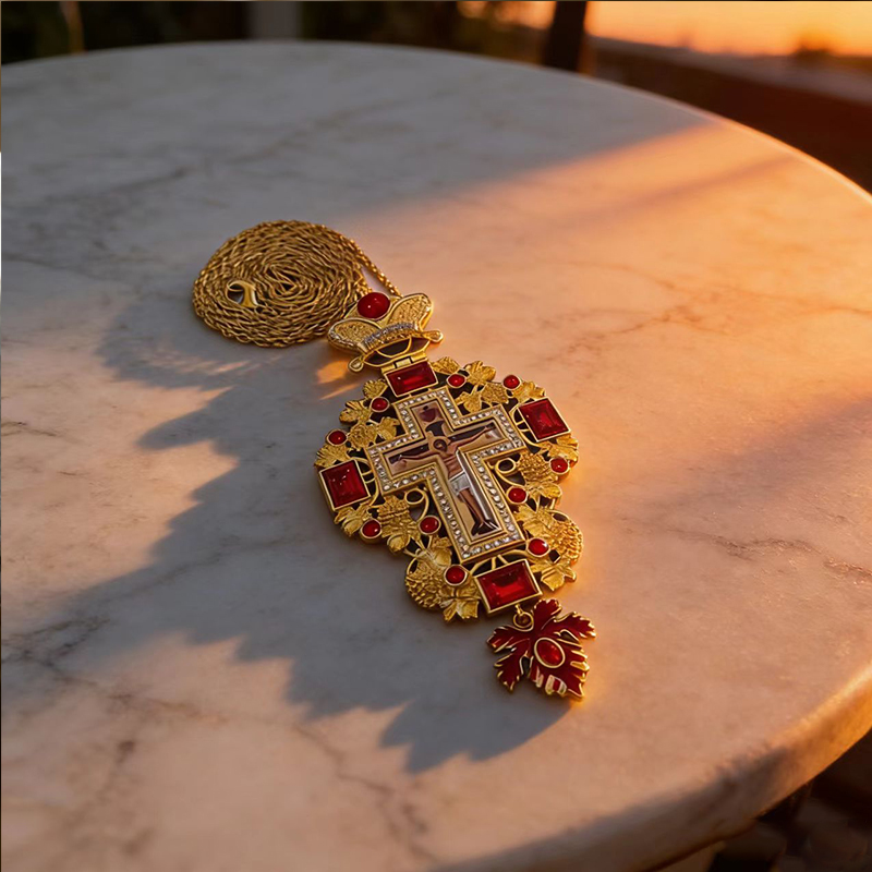 New Premium Red Jewel Gold Ort - Cross Pendant Necklace Gold recension och pris