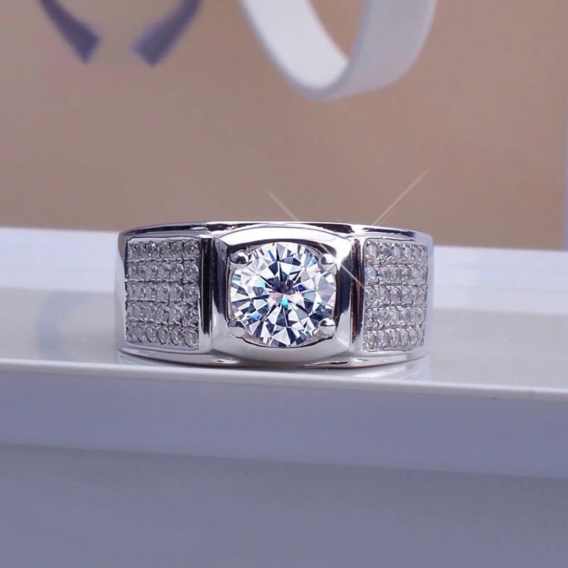 New Four-claw Simulation Moiss - Moissanite Engagement Ring 1 Carat recension och pris