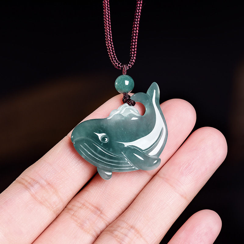 Natural Burmese Jadeite Whale  - Necklaces recension och pris