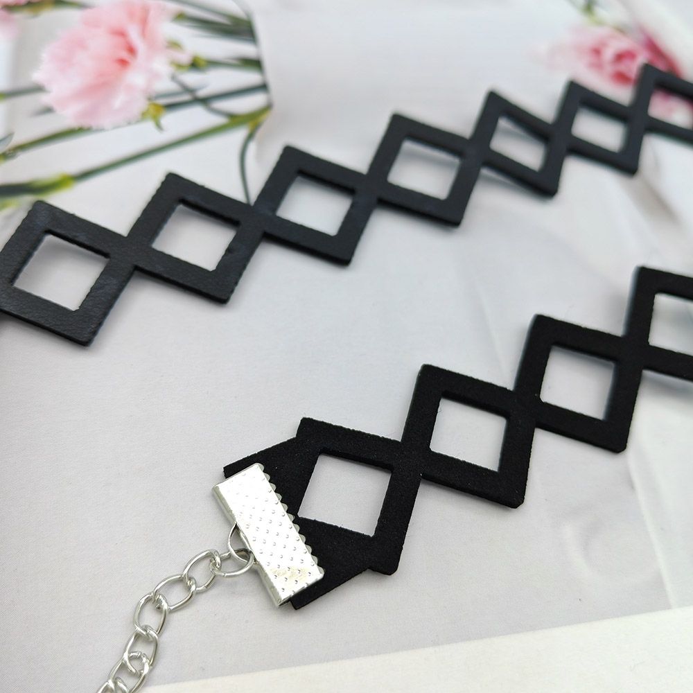 VALORANT Clove Necklace Pendan - Anime Pendant Necklace recension och pris