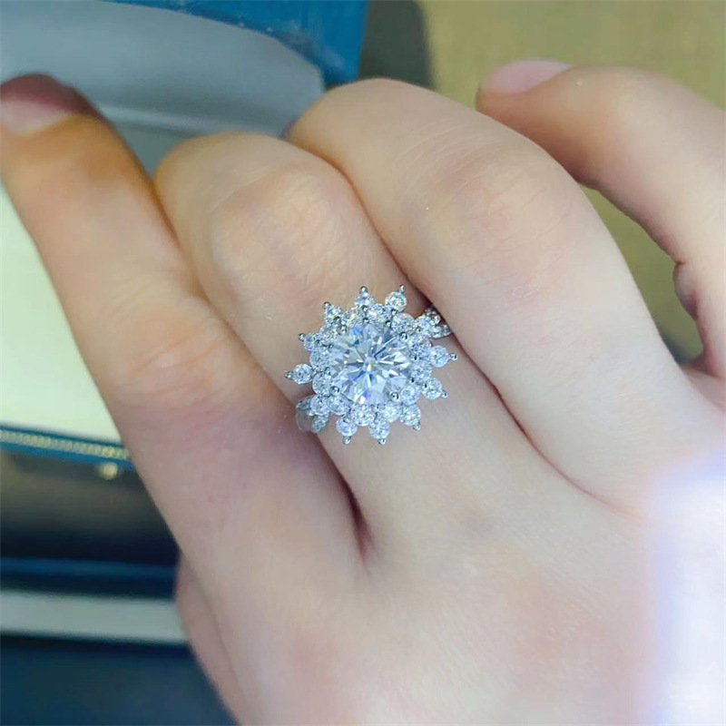Luxury white gold solid platin - Moissanite Engagement Ring 1 Carat recension och pris