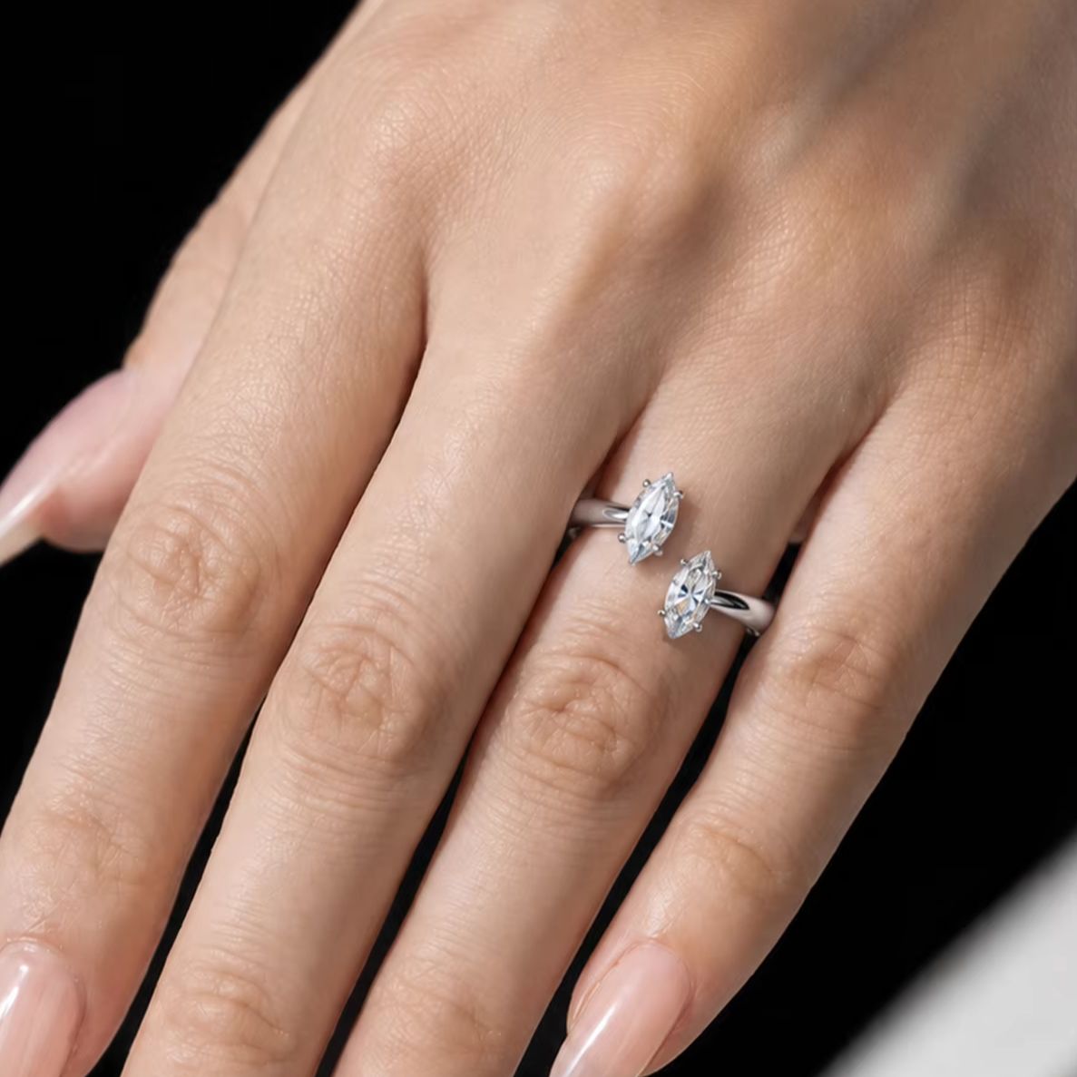 A 1-Carat 925 Sterling Silver  - Moissanite Engagement Ring 1 Carat recension och pris